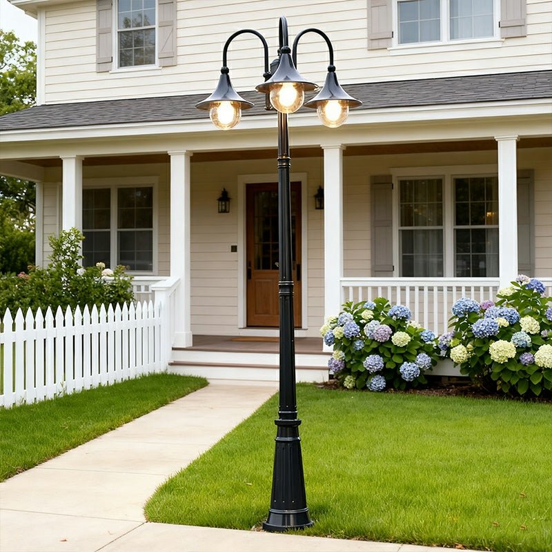 Vintage Wasserdichte Gartenlaterne auf Mast mit LED Beleuchtung und Retro Design | Restfield